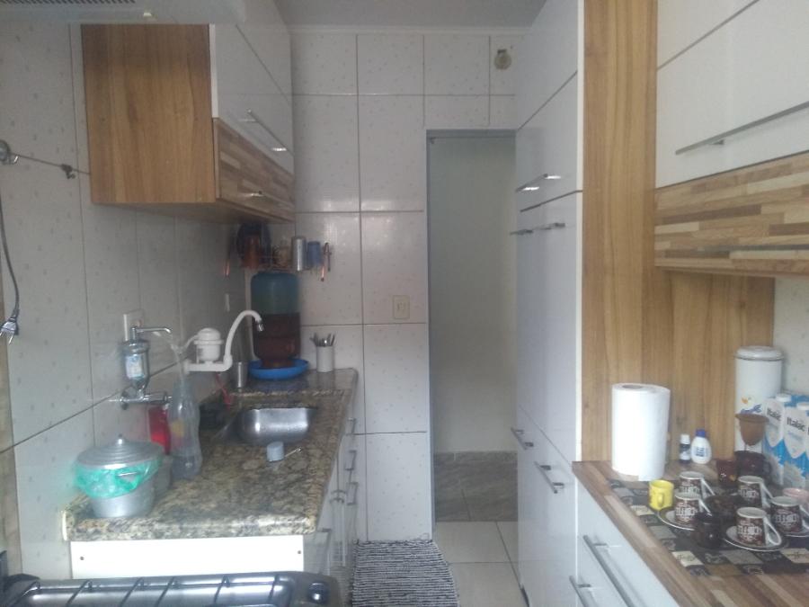 Apartamento à venda com 2 quartos, 69m² - Foto 2