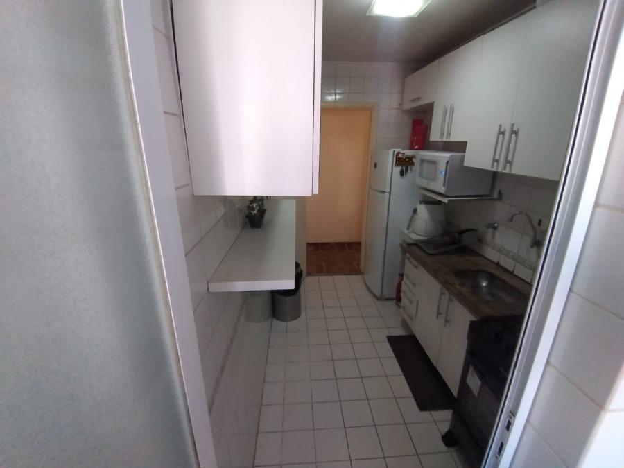 Apartamento à venda com 3 quartos, 65m² - Foto 18