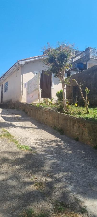 Terreno à venda com 1 quarto, 120m² - Foto 1