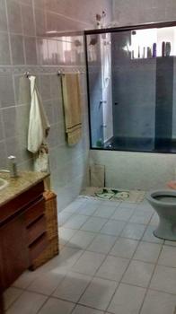 Sobrado para Venda por R$1.000.000,00 com 350m², 3 dormitórios e 1 suite - Centro, Cotia / SP