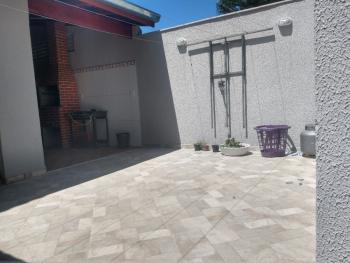 Casa para Venda por R$560.000,00 com 220m², 3 dormitórios, 1 suite e 2 vagas - Jardim helena, Ferraz de vasconcelos / SP