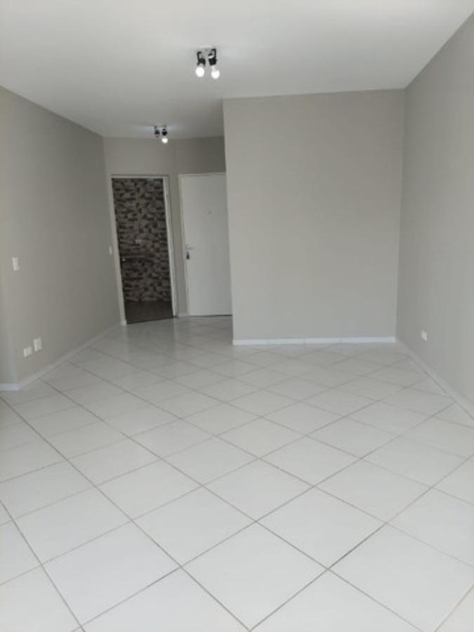 Apartamento à venda com 2 quartos, 63m² - Foto 10