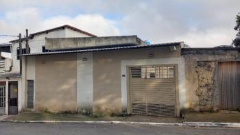 Comércio para Venda por R$600.000,00 e Aluguel á R$2.500,00/Mês com 250m², 3 vagas, 3 banheiros e 2 cozinhas - Jardim santo afonso, Guarulhos / SP