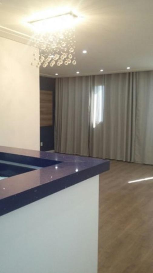 Apartamento à venda com 2 quartos, 62m² - Foto 5