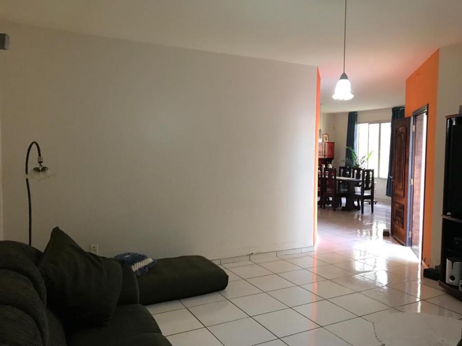 Casa à venda com 4 quartos, 220m² - Foto 11