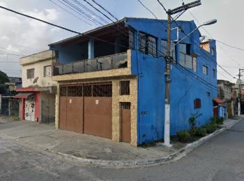 Sobrado para Venda por R$900.000,00 com 345m², 4 dormitórios, 5 vagas e 3 banheiros -  parque guarani, São paulo / SP