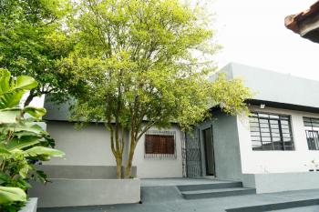 Chácara para Venda por R$780.000,00 com 1054m², 3 dormitórios na casa sede, 1 casa e 1 cozinha - Jundiapeba, Mogi das cruzes / SP
