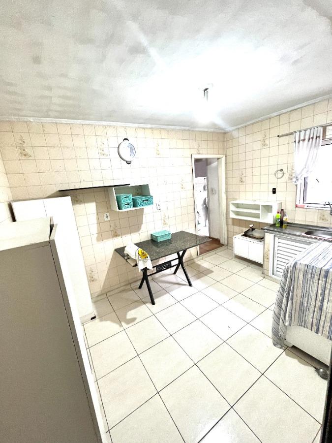 Casa, 4 quartos, 220 m² - Foto 13
