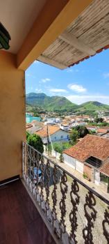 Apartamento para Venda por R$300.000,00 com 490m², 4 dormitórios, 2 suites e 1 vaga - Centro, Valença / RJ