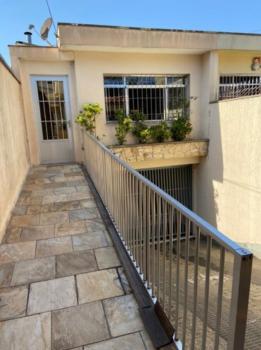 Casa para Venda por R$1.450.000,00 com 250m², 4 dormitórios, 4 vagas e 3 banheiros - Vila nair, São paulo / SP
