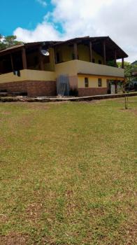 Chácara para Venda por R$350.000,00 com 4000m², 2 dormitórios na casa sede e 1 Área de Serviço - Mogi das cruzes, Mogi das cruzes / SP