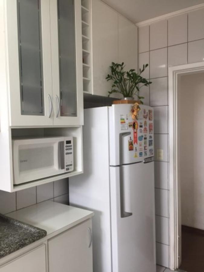 Apartamento à venda com 2 quartos, 60m² - Foto 2