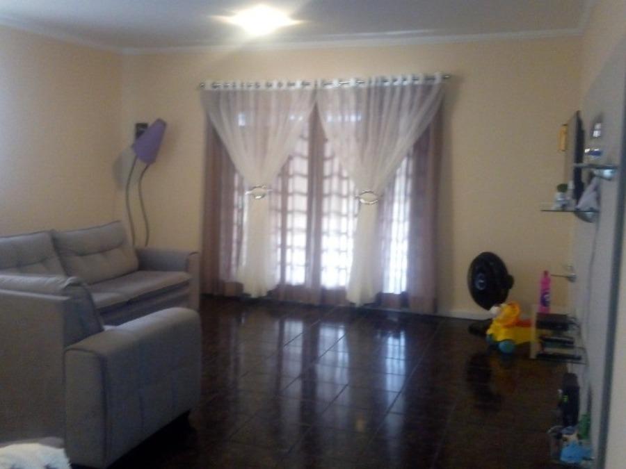 Sobrado à venda com 3 quartos, 235m² - Foto 2