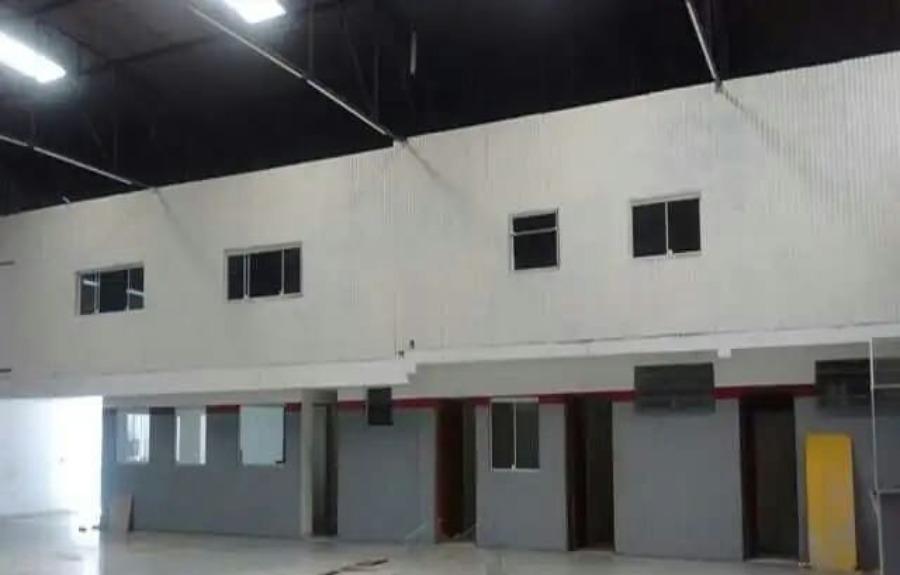 Prédio Inteiro à venda e aluguel com 1 quarto, 120m² - Foto 1