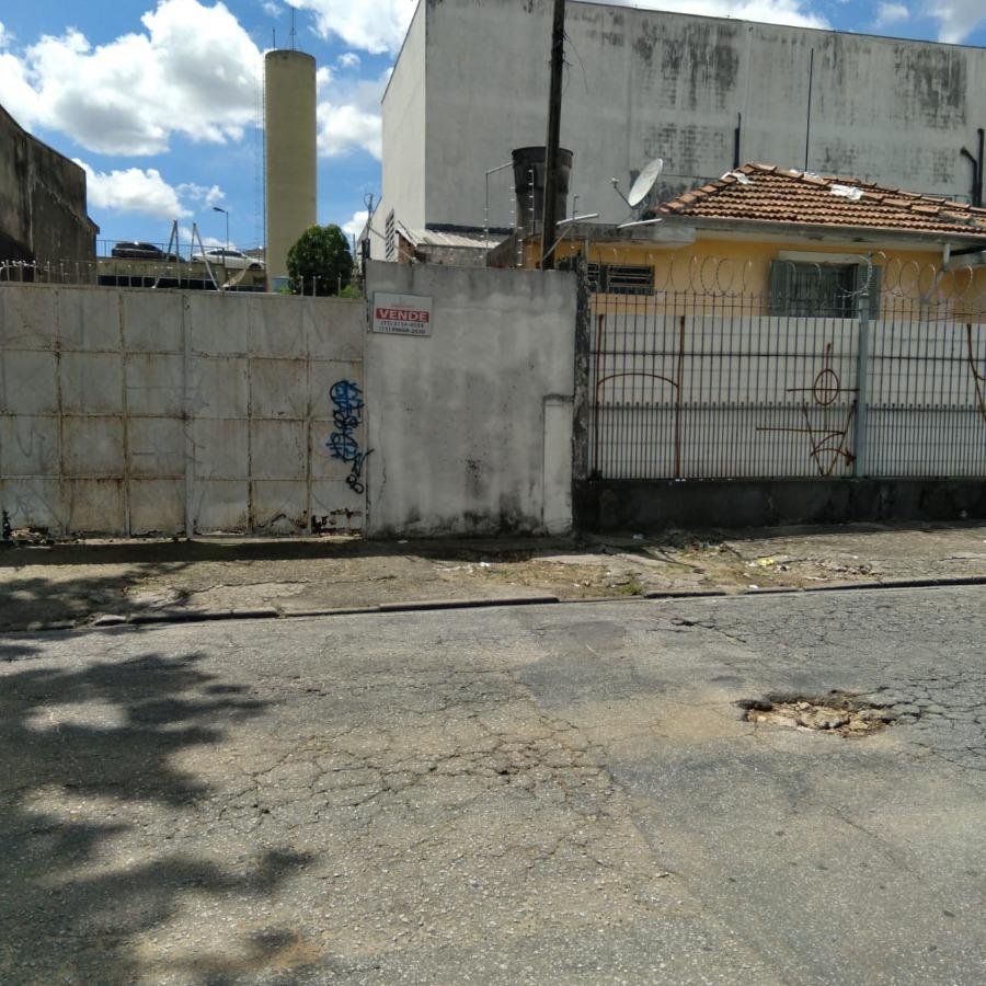 Terreno à venda com 1 quarto, 120m² - Foto 1