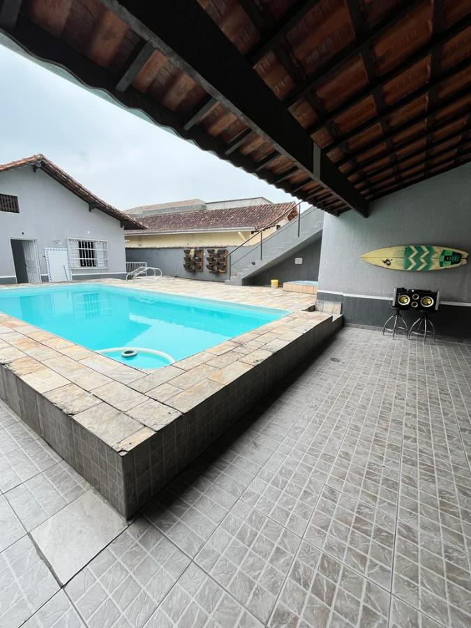 Casa à venda com 4 quartos, 362m² - Foto 1