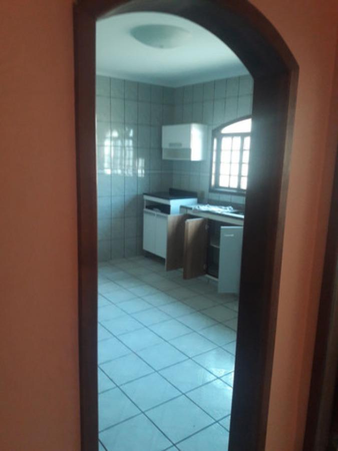 Sobrado à venda com 3 quartos, 200m² - Foto 5