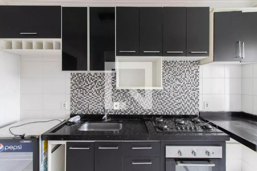 Apartamento à venda com 2 quartos, 45m² - Foto 3