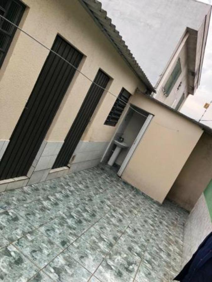 Casa à venda com 3 quartos, 250m² - Foto 2