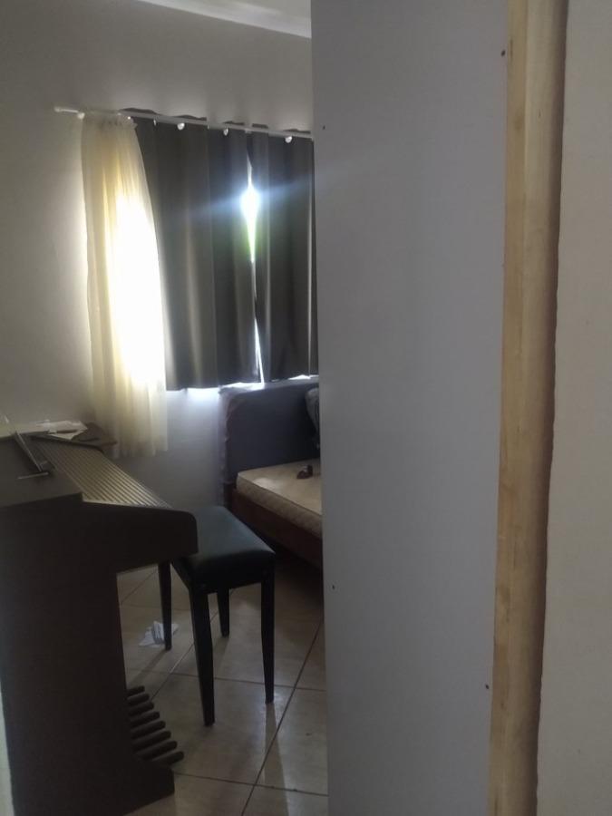 Casa à venda com 3 quartos, 450m² - Foto 2