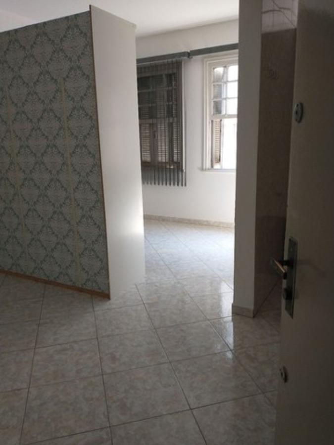 Apartamento à venda com 1 quarto, 36m² - Foto 2