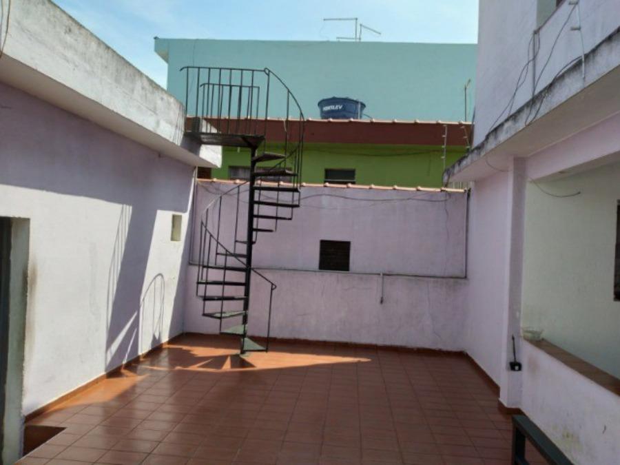 Sobrado à venda com 3 quartos, 305m² - Foto 3