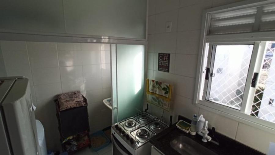 Apartamento à venda com 2 quartos, 120m² - Foto 2