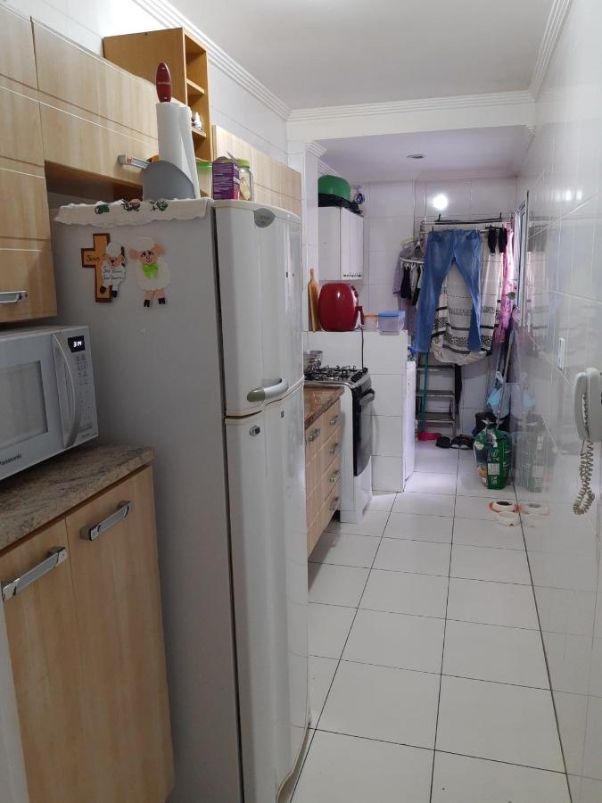 Apartamento à venda com 2 quartos, 56m² - Foto 6