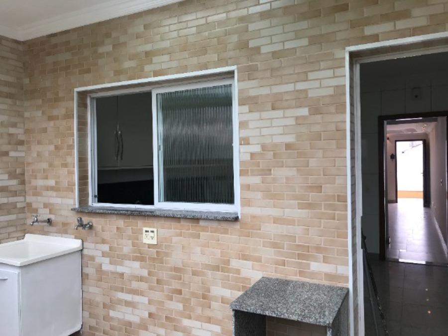 Sobrado à venda com 3 quartos, 200m² - Foto 3