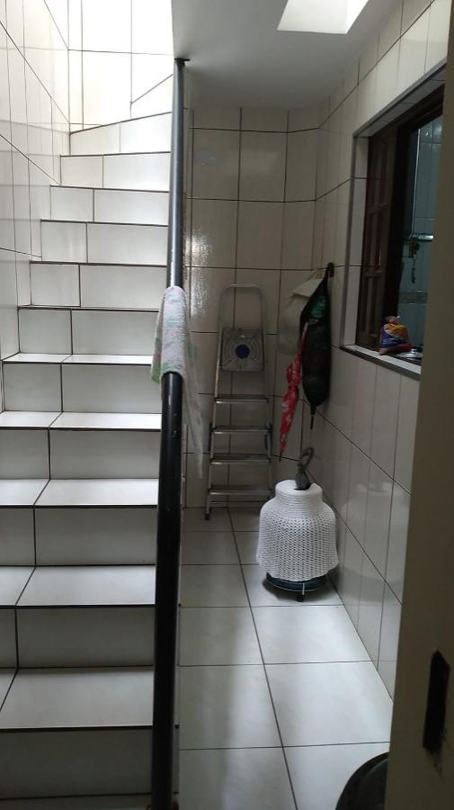 Sobrado à venda com 2 quartos, 120m² - Foto 2