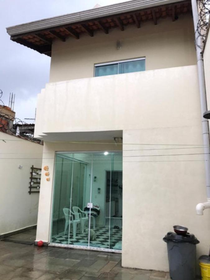 Sobrado à venda com 4 quartos, 120m² - Foto 2