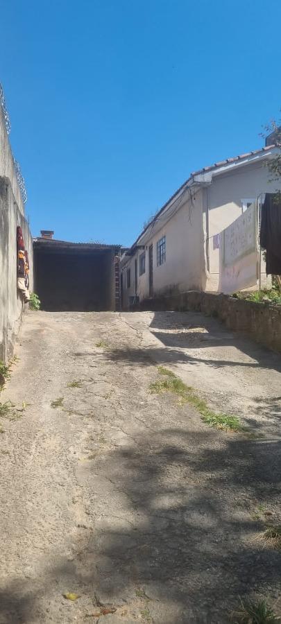 Terreno à venda com 1 quarto, 120m² - Foto 2