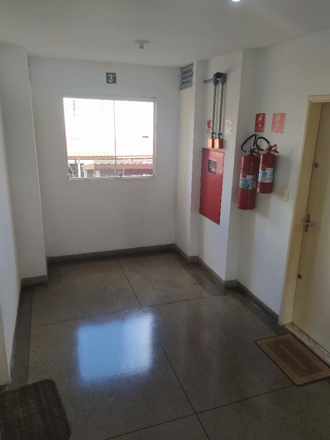 Apartamento à venda com 2 quartos, 50m² - Foto 2