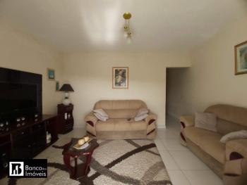 Sobrado para Venda por R$520.000,00 com 250m², 4 dormitórios, 2 vagas e 3 banheiros - Vila jacuí, São paulo / SP