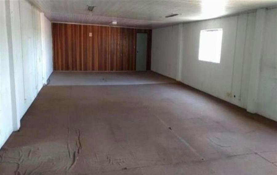 Prédio Inteiro à venda com 1 quarto, 700m² - Foto 2