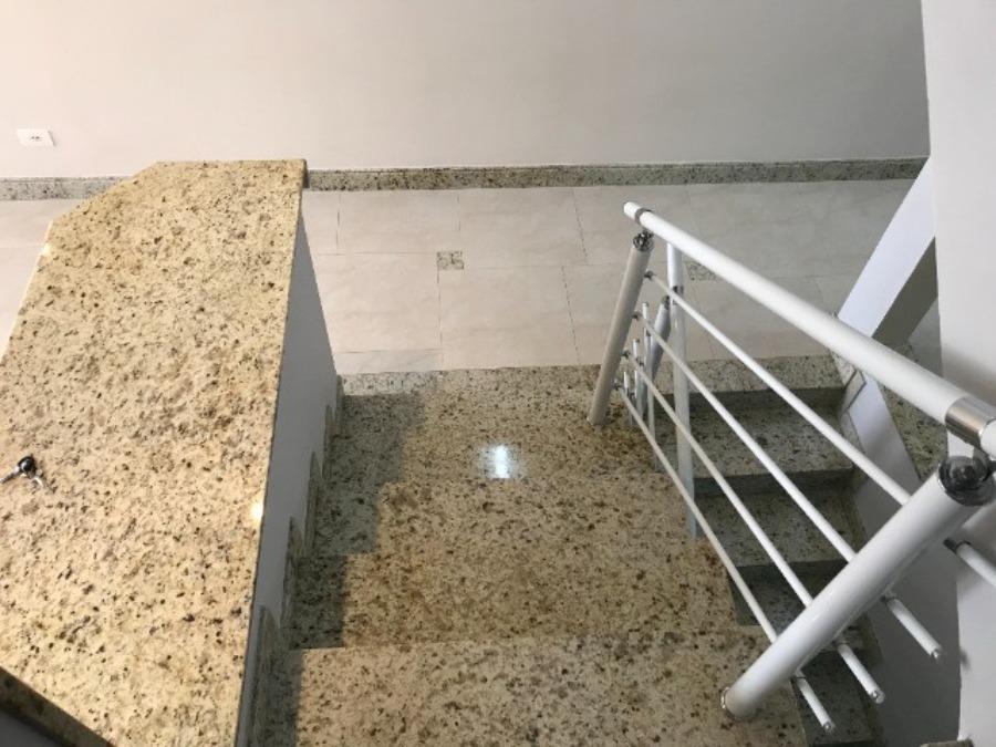 Sobrado à venda com 3 quartos, 200m² - Foto 8