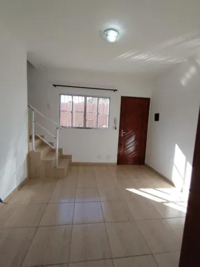 Sobrado à venda com 2 quartos, 57m² - Foto 3