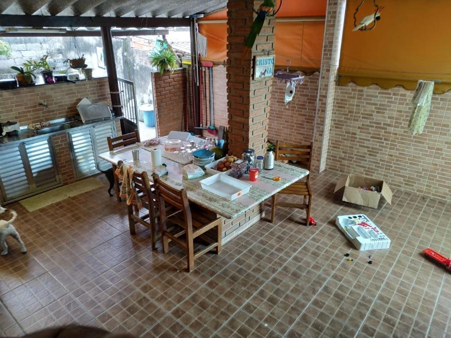 Casa à venda com 3 quartos, 192m² - Foto 4