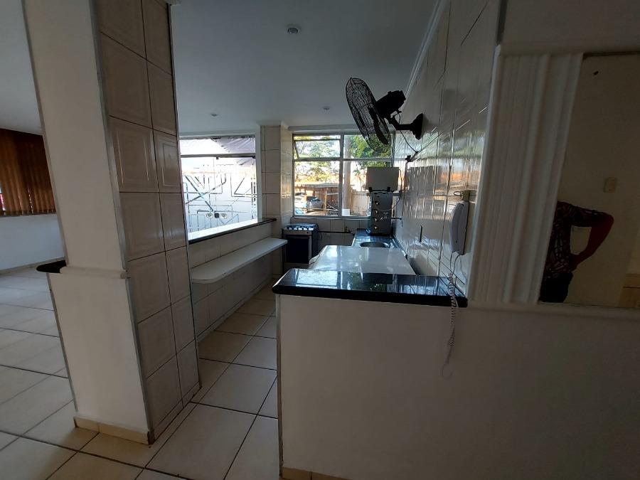 Apartamento à venda com 2 quartos, 60m² - Foto 13