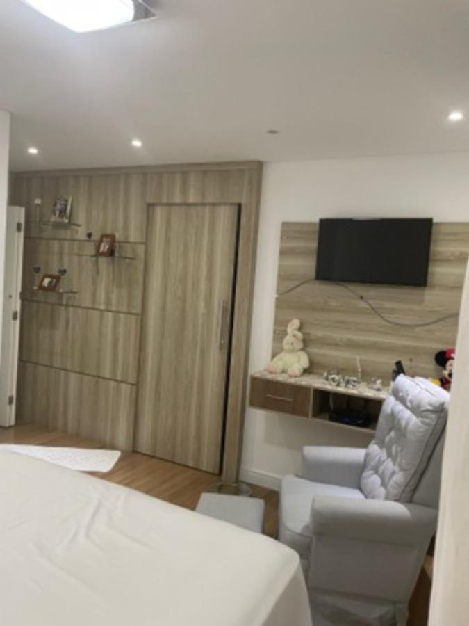 Apartamento à venda com 3 quartos, 115m² - Foto 9