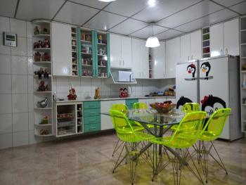 Sobrado para Venda por R$580.000,00 com 240m², 3 dormitórios, 2 vagas e 3 banheiros - Jardim das camelias, São paulo / SP