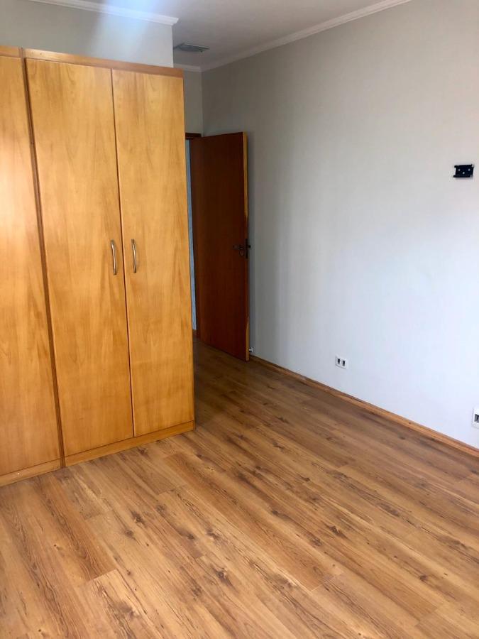 Sobrado à venda com 3 quartos, 220m² - Foto 14