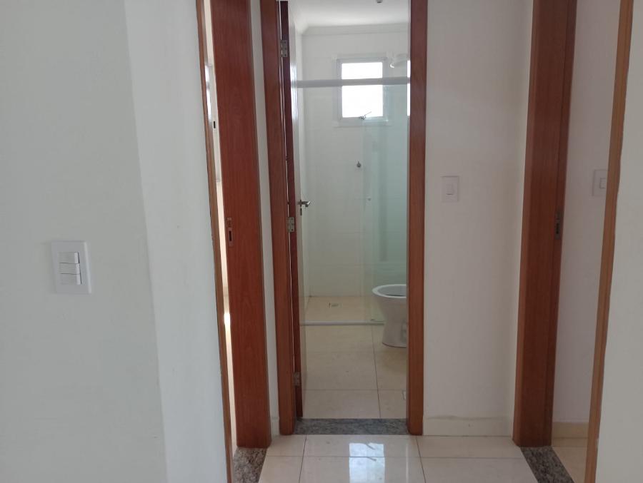 Apartamento à venda com 2 quartos, 75m² - Foto 13