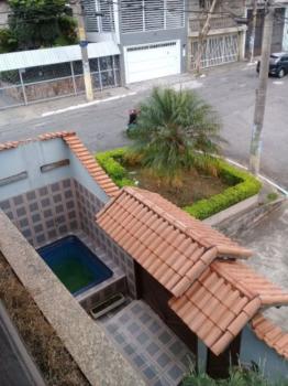Sobrado para Venda por R$900.000,00 com 250m², 4 dormitórios, 2 suites e 3 vagas - Vila carmosina, São paulo / SP