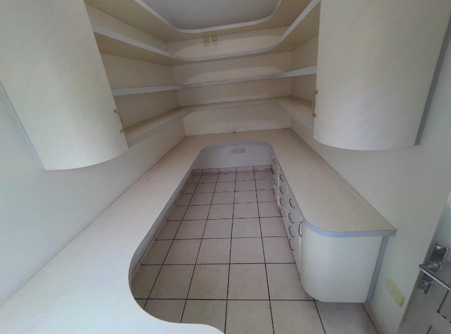 Casa, 4 quartos, 237 m² - Foto 4