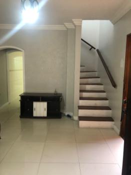 Sobrado para Venda por R$595.000,00 com 175m², 1 sala, 2 banheiros e 2 vagas - São miguel, São paulo / SP