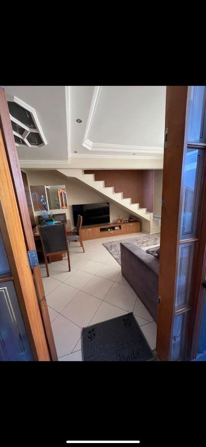 Sobrado à venda com 3 quartos, 85m² - Foto 1