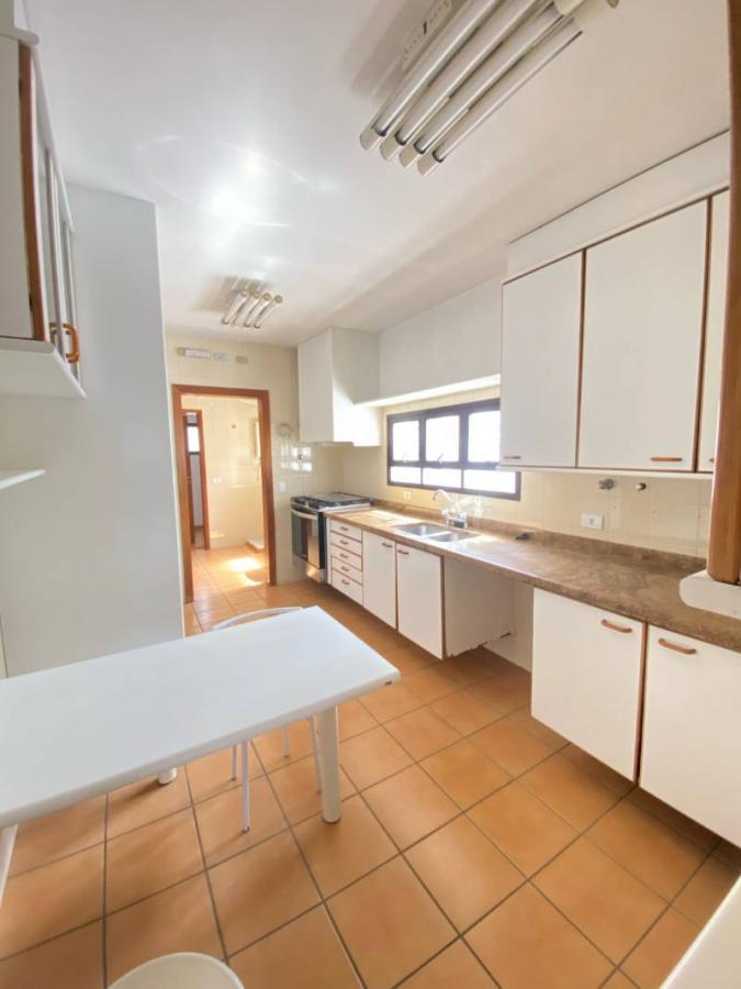 Apartamento, 3 quartos, 140 m² - Foto 4