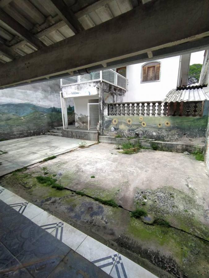 Casa, 2 quartos, 200 m² - Foto 1