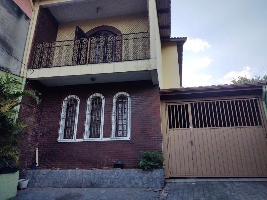 Casa, 3 quartos, 200 m² - Foto 1